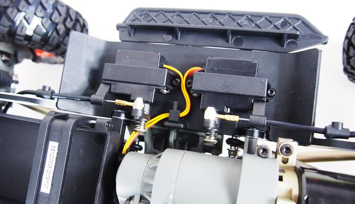 Actual product image Amewi AMXRock RCX10P Crawler Pick Up (ARR Almost Ready to Run)