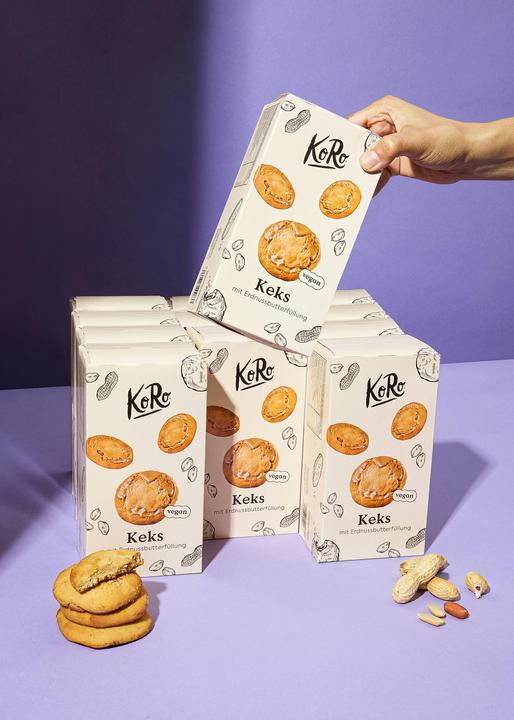 Immagine prodotto KoRo Biscotti rotondi ripieni di crema al burro di arachidi (12 pz., 1800 g)