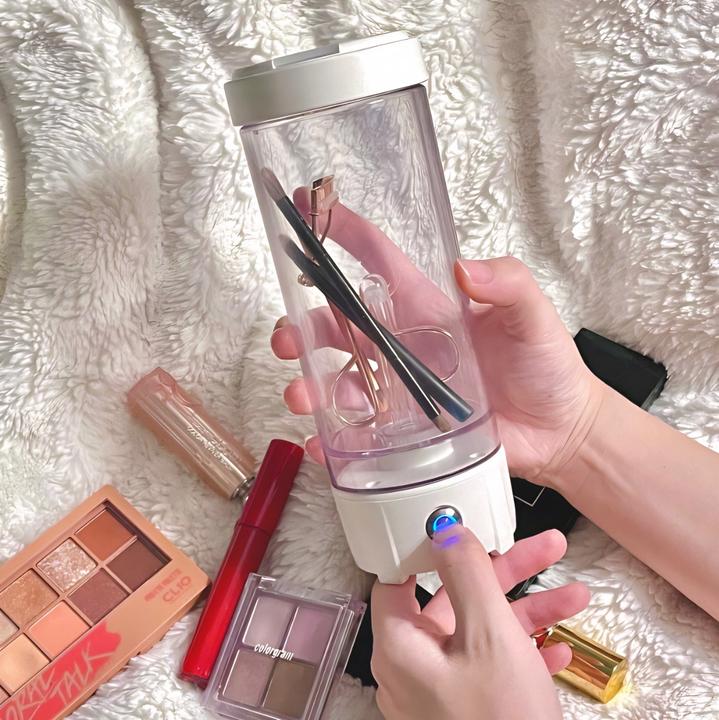 Actual product image Ladis Bottle - portable UV steriliser