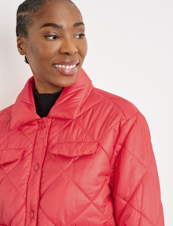 Produktbild Gerry Weber Kurze Pufferjacke mit Tunnelband und aufgesetzten Taschen Outdoorjacke (44)