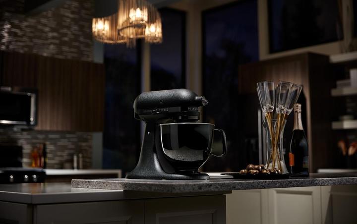 Image du produit KitchenAid KSM180 Black Tie "Édition limitée (300 W)