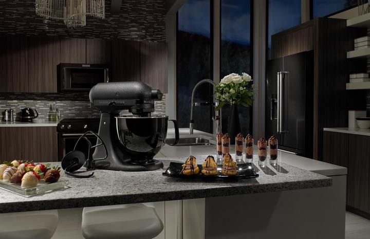 Image du produit KitchenAid KSM180 Black Tie "Édition limitée (300 W)