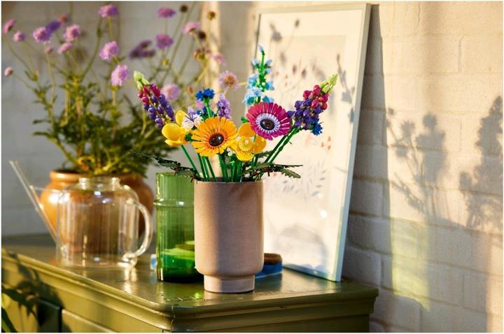 Image du produit LEGO Bouquet de fleurs sauvages (10313, LEGO Icons, LEGO Botanical)