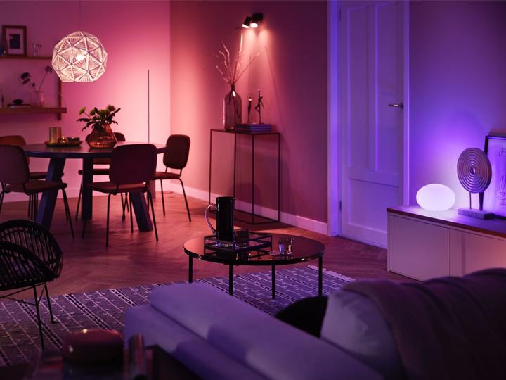 Actual product image Philips Hue Starter Kit (E27, 9 W, 1055 lm, 3 x, F)