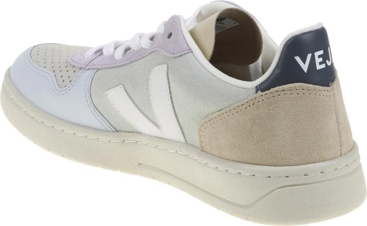 Actual product image Veja V-10 (41)