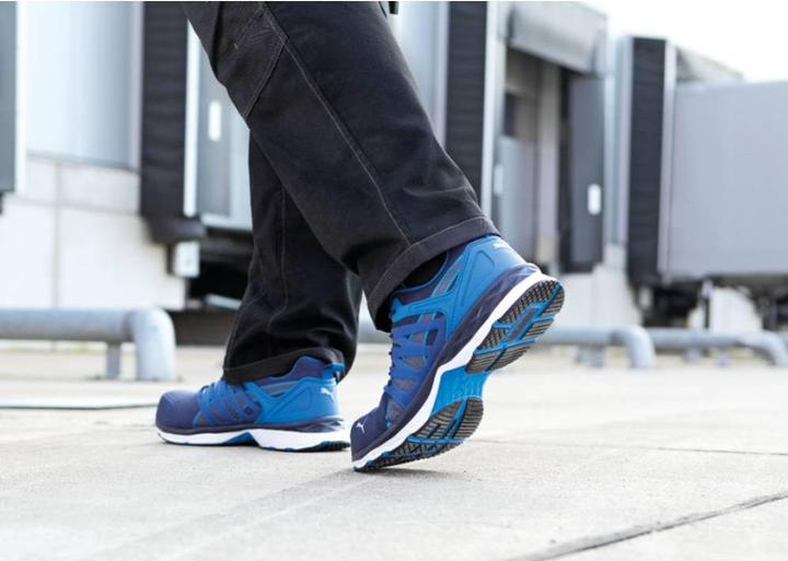 Actual product image Puma low shoes (S1P, 40)