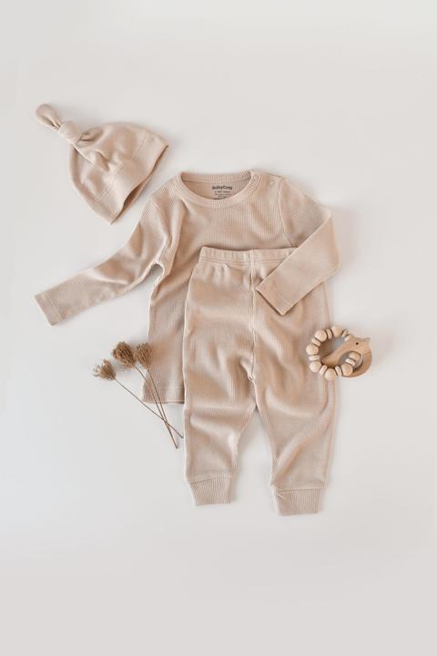 BabyCosy Set. Hose. T-shirt langarm. Mütze