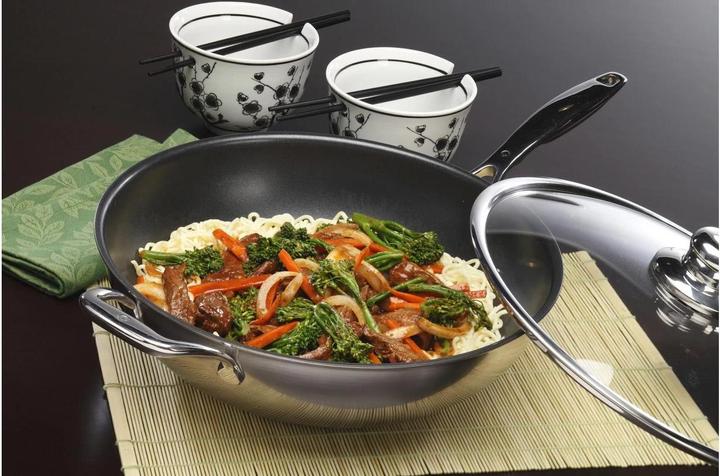Actual product image Swiss Diamond Wok pan INOX steel grey (32 cm, Wok, Stainless steel, Cast aluminium)