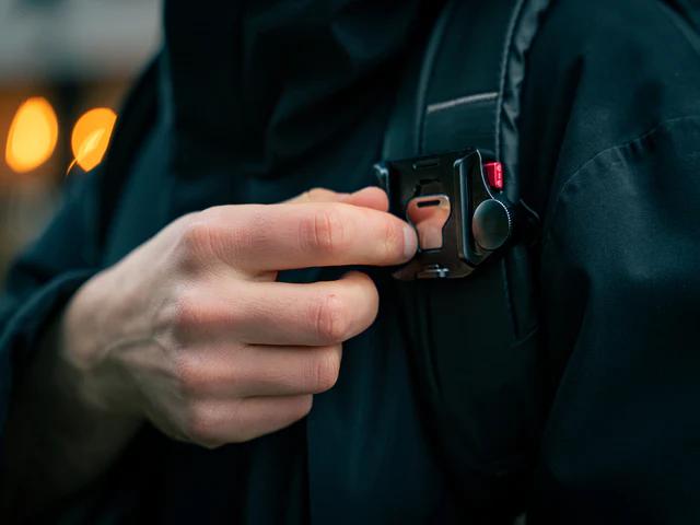 Actual product image Freewell FW-BPQR Backpack Quick Release Clamp