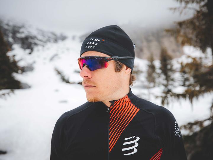 Actual product image Compressport Hurricane beanie (One size)