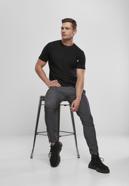 Actual product image Urban Classics Organic Cotton Basic Pocket Tee (4XL)