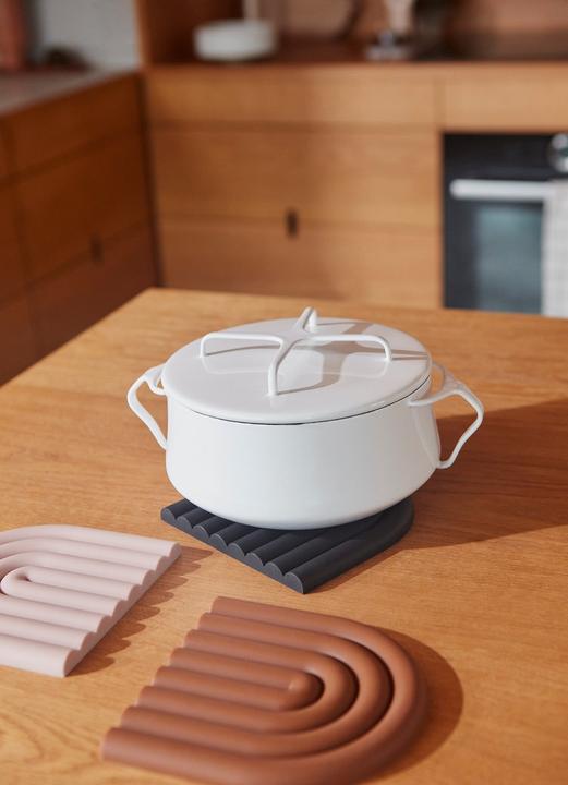 Actual product image Oyoy Trivet Rainbow, Pink (1 x, Pan coaster)