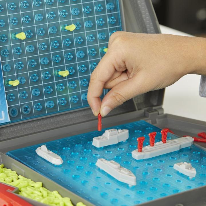 Produktbild Hasbro Gaming Flottenmanöver (Deutsch)