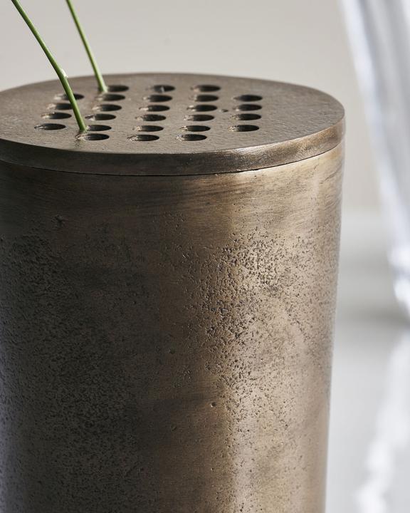 Actual product image House Doctor Flow Vase - Antique brass (211151024) (1 x, Ø 9 x 18 cm)