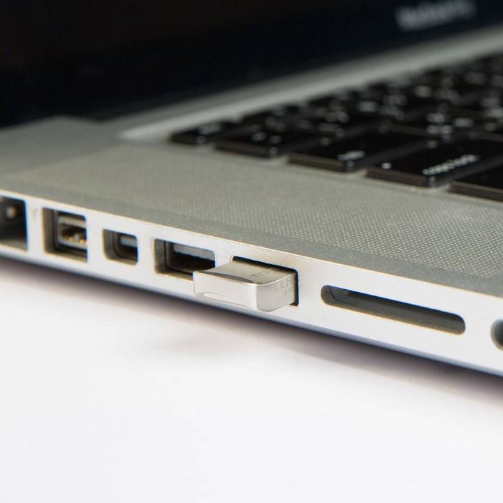 Produktbild Transcend JetFlash 710S (32 GB, USB-A, USB 3.1)
