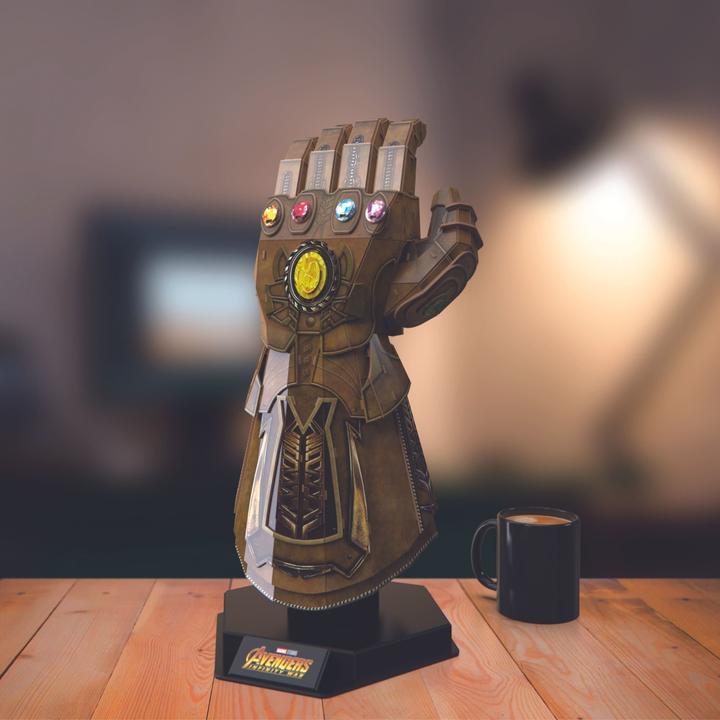 Produktbild Spin Master 4D Build, Marvel, Infinity-Handschuh 3D-Modellpuzzle-Set mit Ständer, 142 Teile | Thanos-Tischdekora (142 Teile)