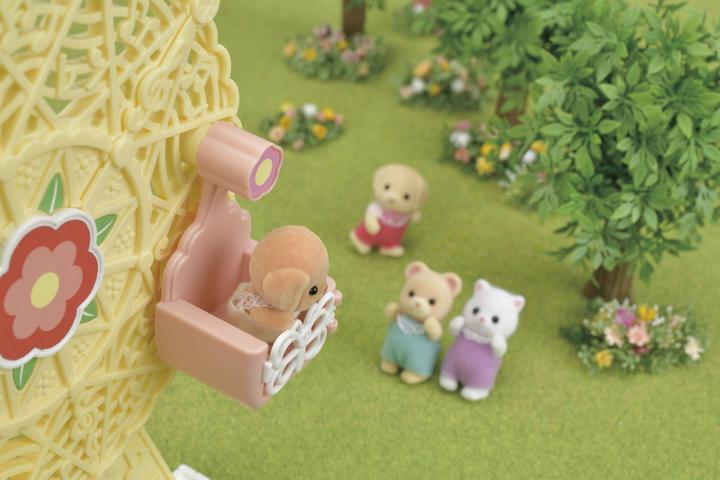 Actual product image Sylvanian Families Baby adventure ferris wheel