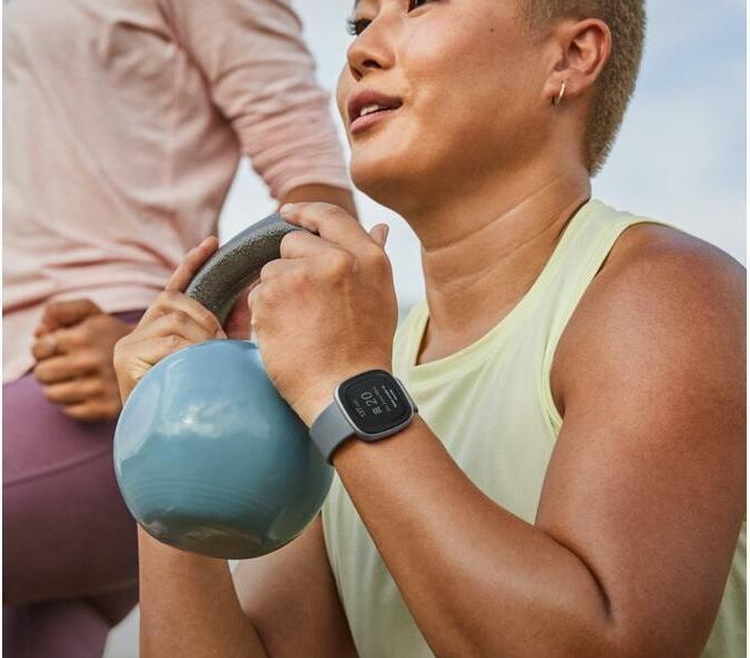 Produktbild Fitbit Versa 4 (40.50 mm)