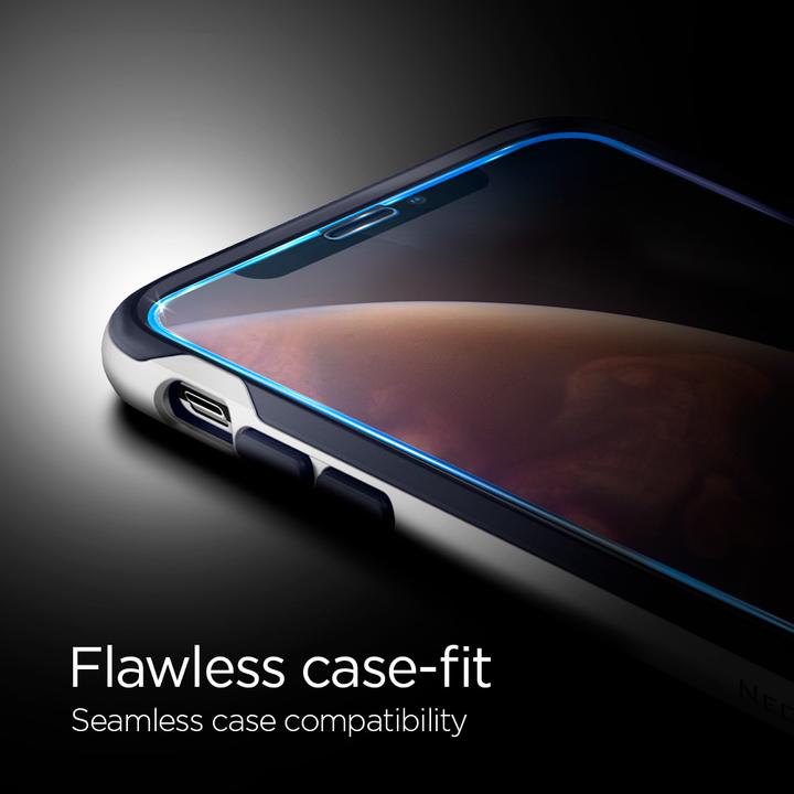 Produktbild Spigen Glass FC HD (1 Stück, Apple iPhone 11 Pro)