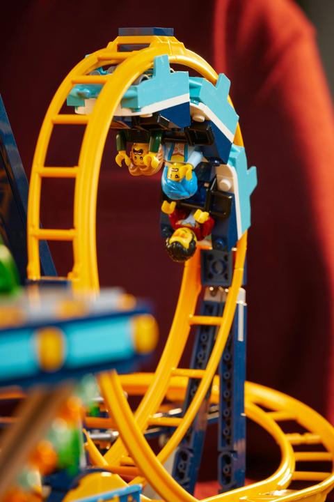 Actual product image LEGO Looping roller coaster (10303, LEGO Icons, LEGO Rare Sets)