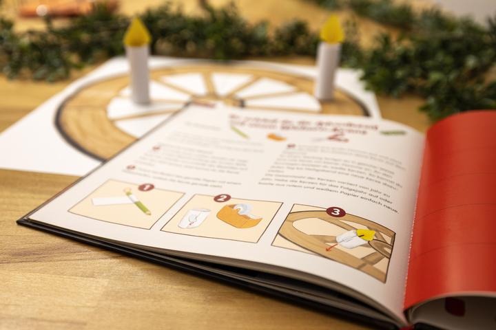 Produktbild Greta wartet auf Weihnachten - Wie der Adventskranz erfunden wurde (Deutsch, Nadine Hasselwander Sabine Wiediger, 2024)