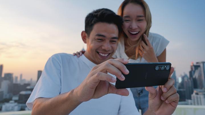 Produktbild Sony Xperia 1 V (256 GB, Black, 6.50", Hybrid Dual SIM, 48 Mpx, 5G)