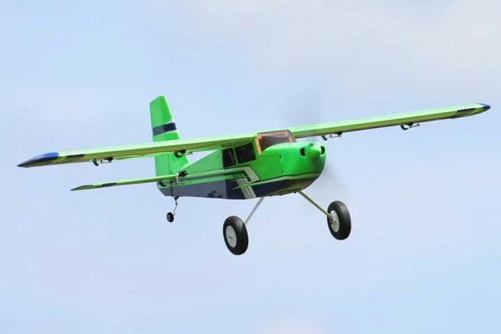 Produktbild OMPHobby Bighorn Pro 49" mit Landeklappen grün ARF 1250 mm (Kunstflug)
