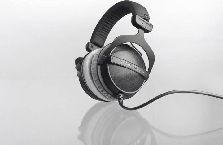 Produktbild Beyerdynamic DT 770 Pro (keine Geräuschunterdrückung, Kabelgebunden)