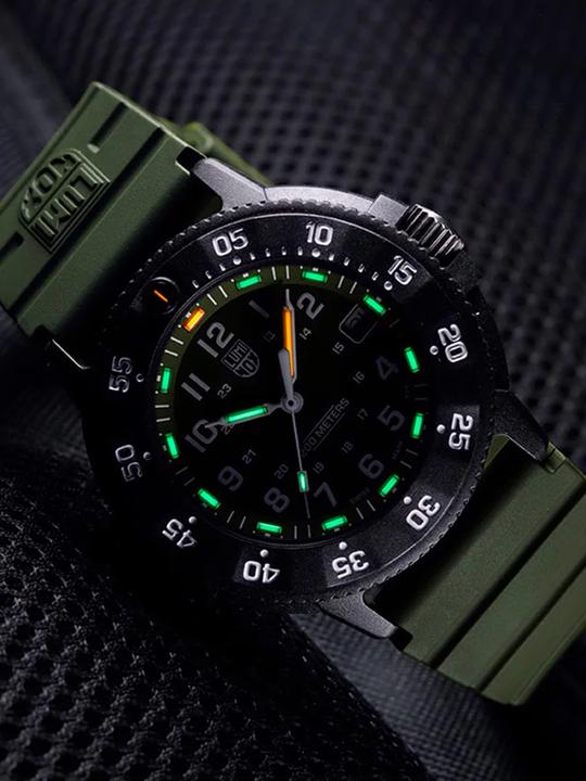 Actual product image Luminox Original Navy Seal 3000 Evo Series (Diving watch, 43 mm)