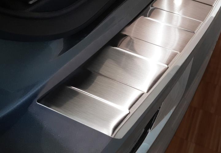 Actual product image Avisa Stainless steel bumper protection for Volvo XC60 from 2017 until today (Rear)