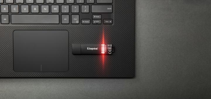 Actual product image Kingston IronKey D300 128 GB Encrypted U (128 GB, USB-A, USB 3.1)