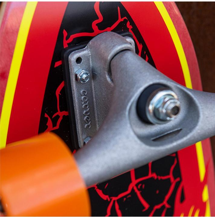 Produktbild Santa Cruz Flame Dot Shark Surf Skate Carver CX (31.52")