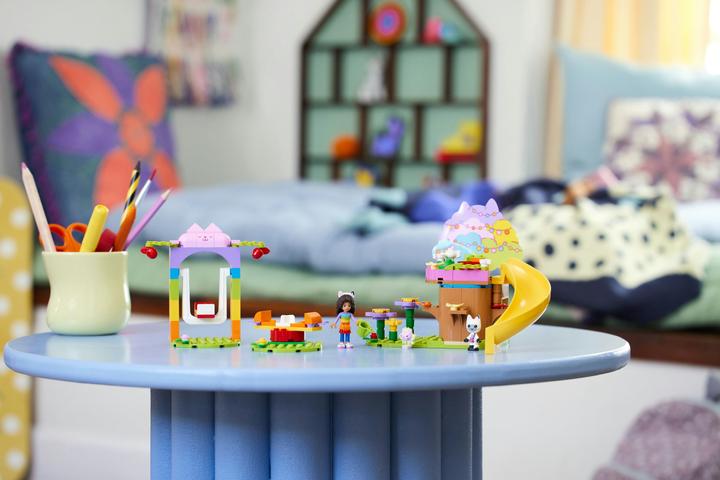 Immagine prodotto LEGO Festa in giardino di Kitty Fees (10787, La casa delle bambole LEGO di Gabby)