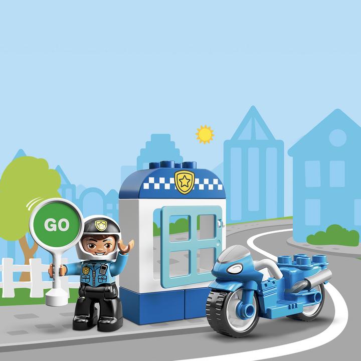 Actual product image LEGO DUPLO Police Motorcycle (10900)