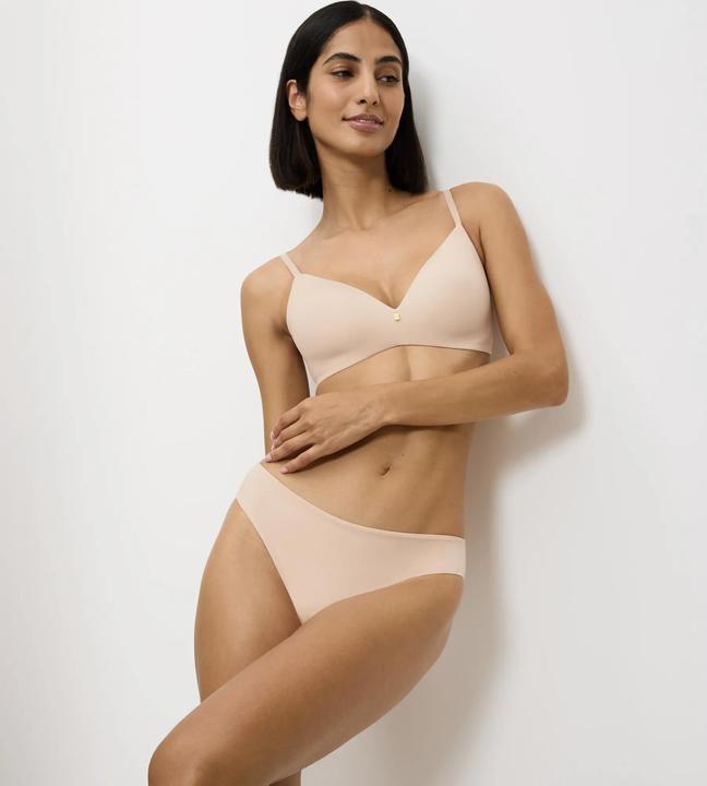 Immagine prodotto Triumph Essenziali per il trucco del corpo P 01 (70 C, Confezione singola)