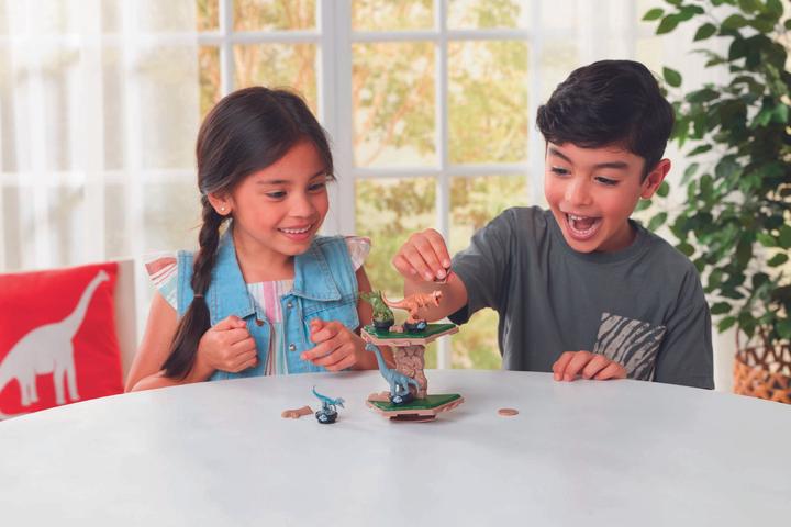 Actual product image Jurassic World Island Quake (7511) (Multilingual)