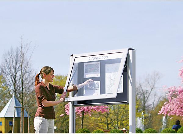 Actual product image kaiserkraft Display case for indoor and outdoor use (Magnet board, 160 x 102.5 cm)