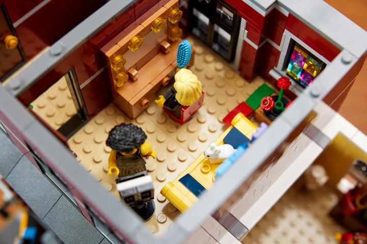 Actual product image LEGO Icons - Jazz Club (10312, LEGO Rare Sets)