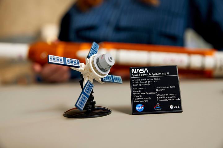 Image du produit LEGO Base de lancement Artemis de la NASA (10341, LEGO Icons, LEGO difficiles à trouver)