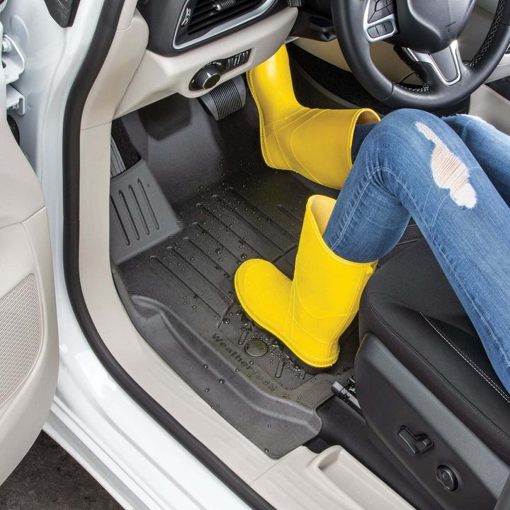 Produktbild WeatherTech Nissan Ariya Fe0 (2002-2024) 1. Reihe Automatten (1 Set à 4 Fussmatten)