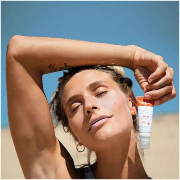 Produktbild EQ-3 Combi Stick SPF50+ 2 g / Crème SPF50 20 mL Bio (Sonnencreme, Sonnenstick, SPF 50+, 20 ml)