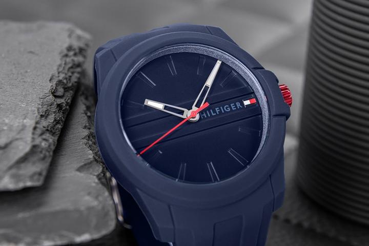 Produktbild Tommy Hilfiger Neo Herrenuhr 1792122 + BOX