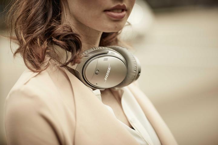 Produktbild Bose QuietComfort 35 II (ANC, 20 h, Kabellos, Kabelgebunden)
