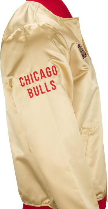 Actual product image Mitchell & Ness NBA Fashion Lw Satin - Chicago Bulls College Jacket - 125911 (L)