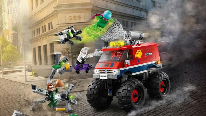 Actual product image LEGO Spider-Man's Monster Truck vs. Mysterio (76174, LEGO Marvel)