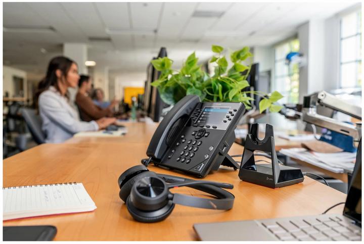 Actual product image Poly Voyager 4300 (Wireless, USB-A)