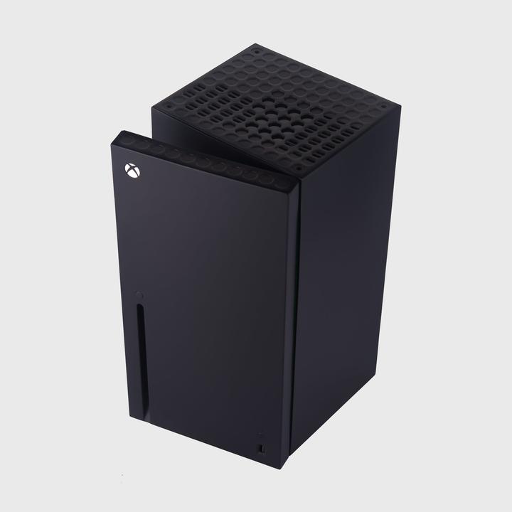 Actual product image Ukonic Xbox Series X: Mini Fridge (10 l)
