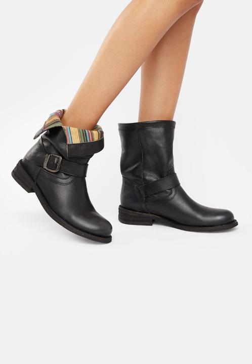 Actual product image Felmini GREDO 7176, the timeless and best-selling biker boot from, is made from soft leather. (39)