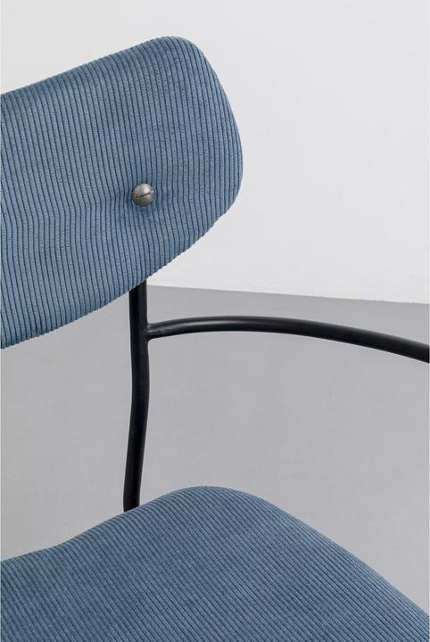 Actual product image Kare Design Armlehnstuhl Viola Blau