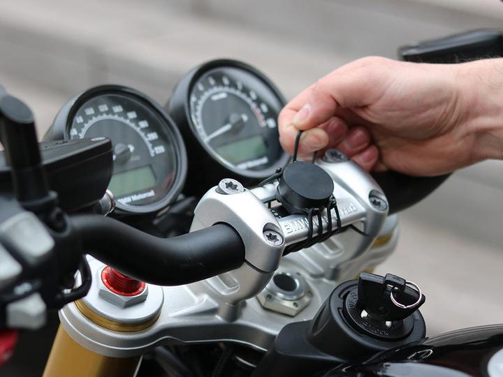 Actual product image Shapeheart Mobile phone holder accessories